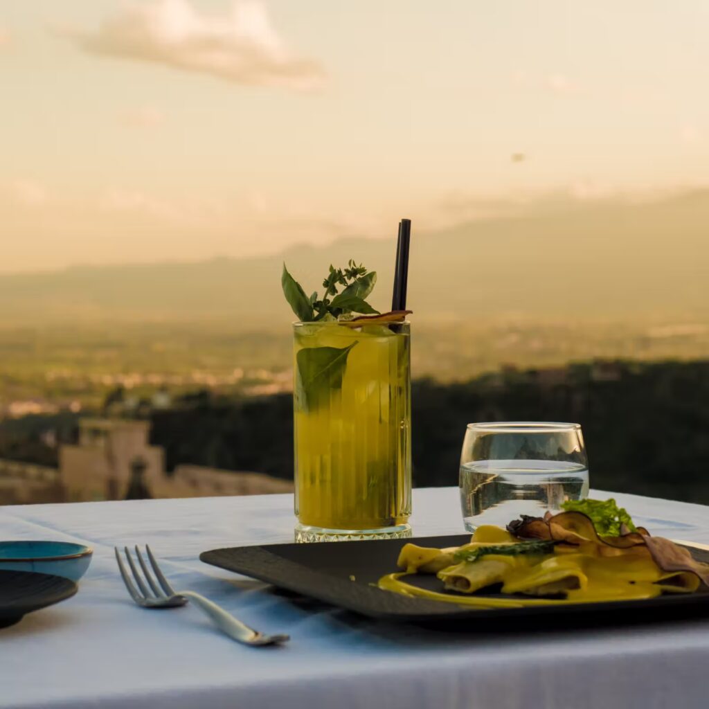 cocktail with view - skyrooftopbar taormina - cocktail taormina